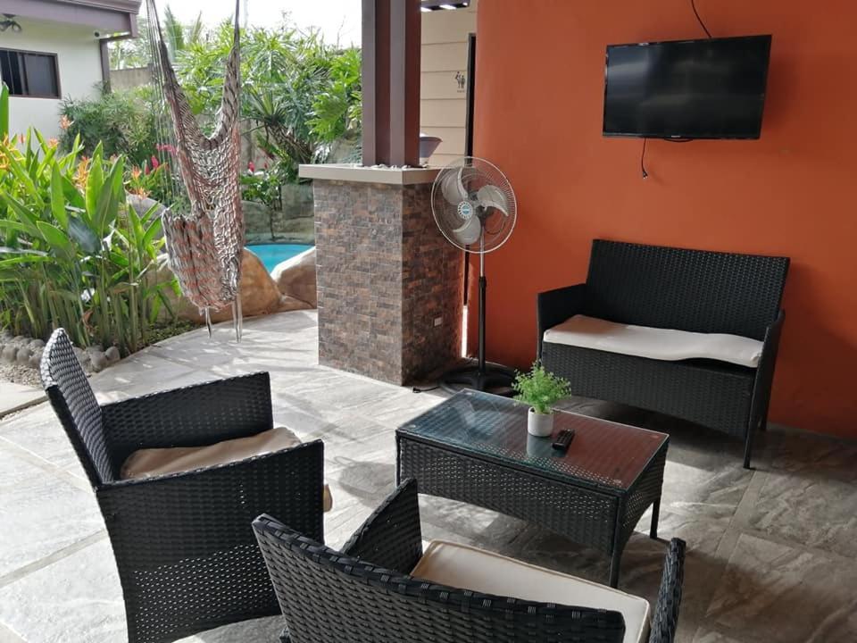 Elegant Villa In La Fortuna With Spacious Backyard Plus Very Private Pool & Parking מראה חיצוני תמונה