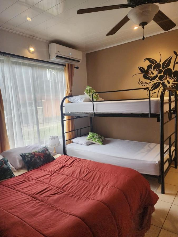 Elegant Villa In La Fortuna With Spacious Backyard Plus Very Private Pool & Parking מראה חיצוני תמונה
